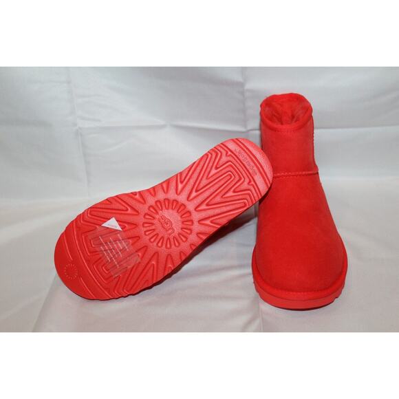 NIB UGG Women's Classic Suede Shearling Lined Mini Boots Cherry Red - Picture 7 of 7